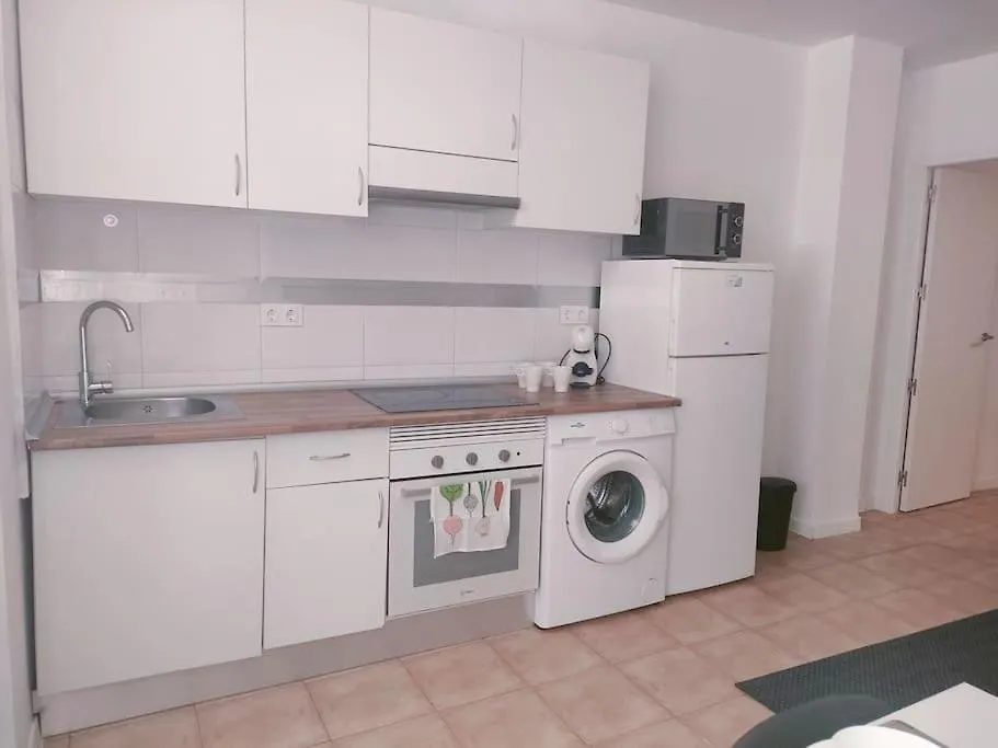 Centro Aeropuerto Wizink Feria Bernabeu Apartment Madrid Spain