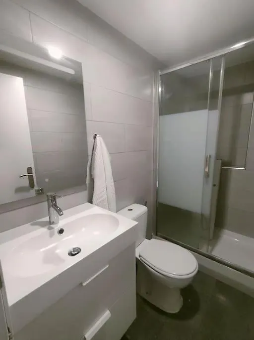 Centro Aeropuerto Wizink Feria Bernabeu Apartment Madrid 0*,  Spain